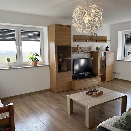 Stadt. Land. See. Ferienwohnung Leipzig Bagian luar foto
