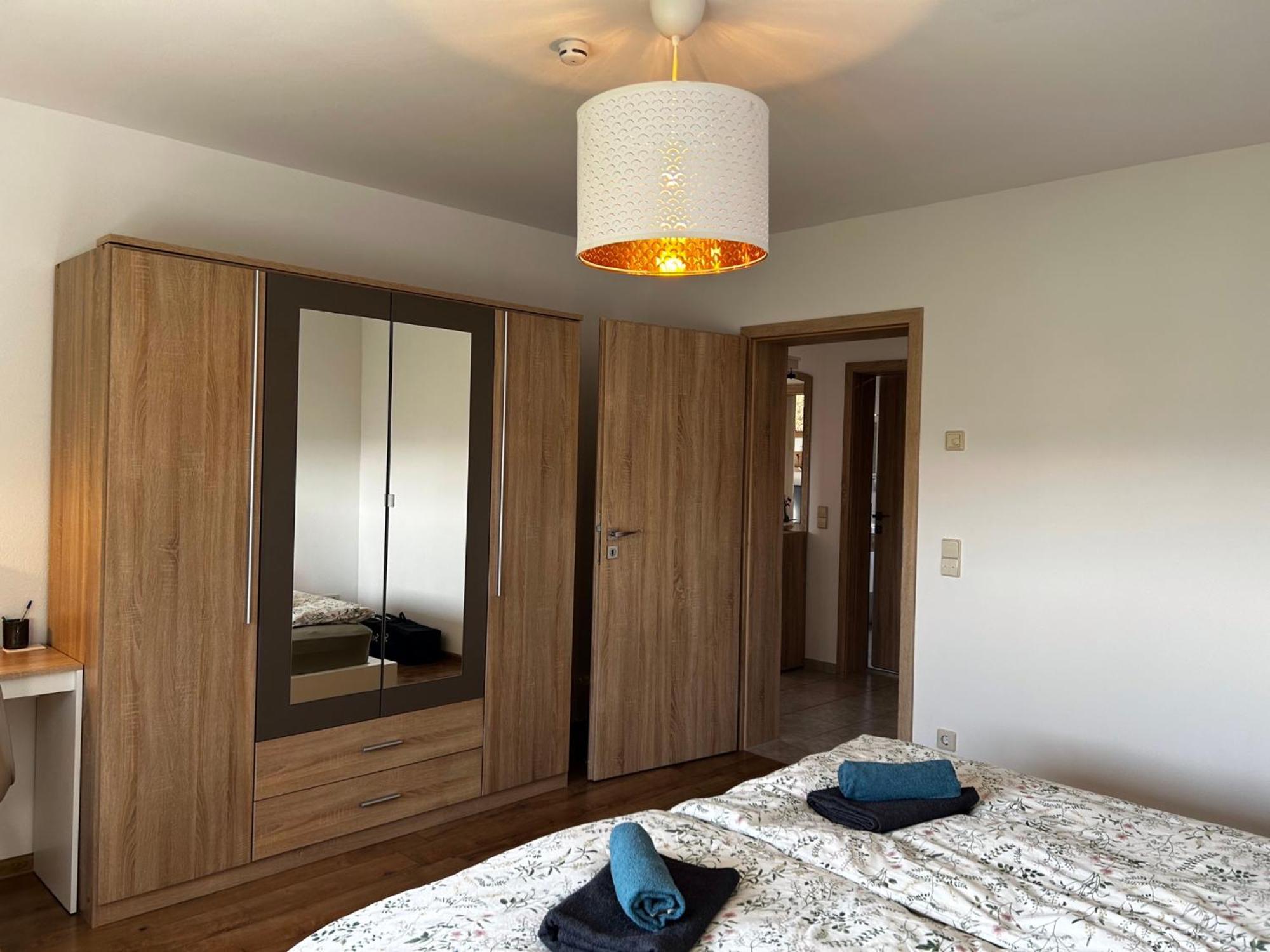 Stadt. Land. See. Ferienwohnung Leipzig Bagian luar foto