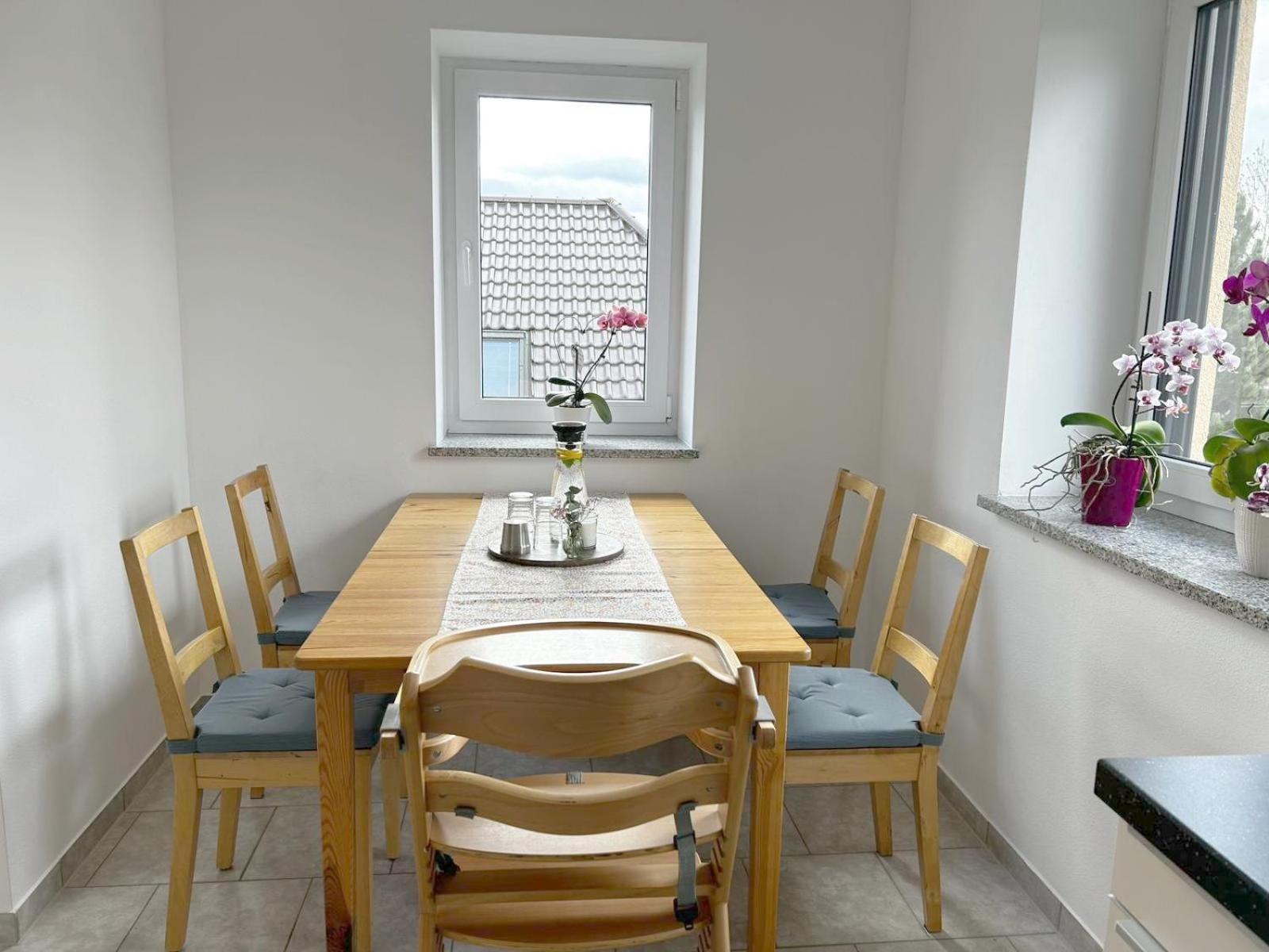 Stadt. Land. See. Ferienwohnung Leipzig Bagian luar foto