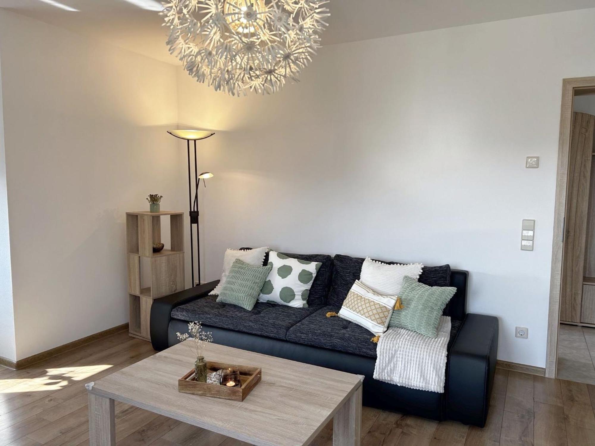 Stadt. Land. See. Ferienwohnung Leipzig Bagian luar foto