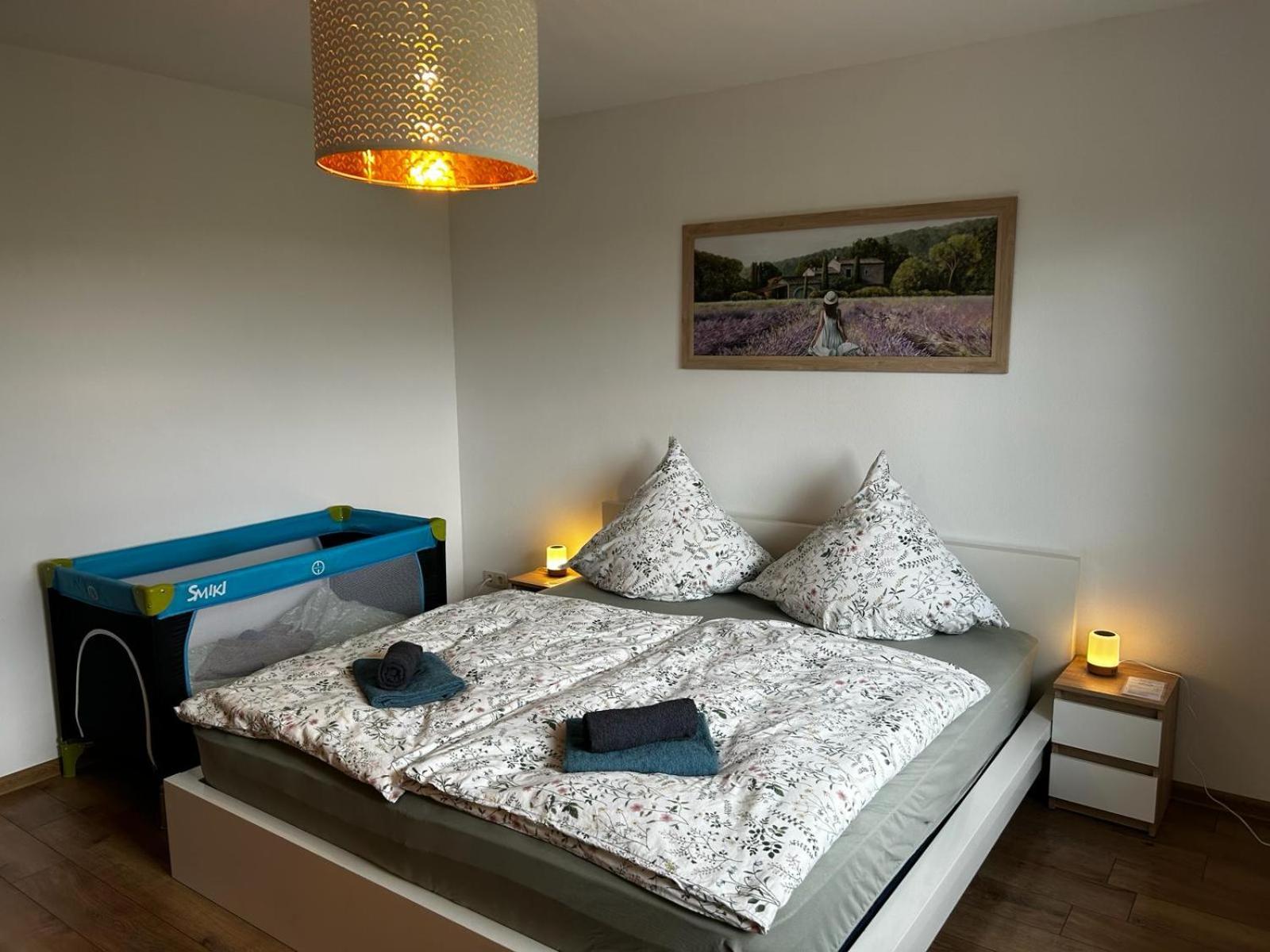 Stadt. Land. See. Ferienwohnung Leipzig Bagian luar foto