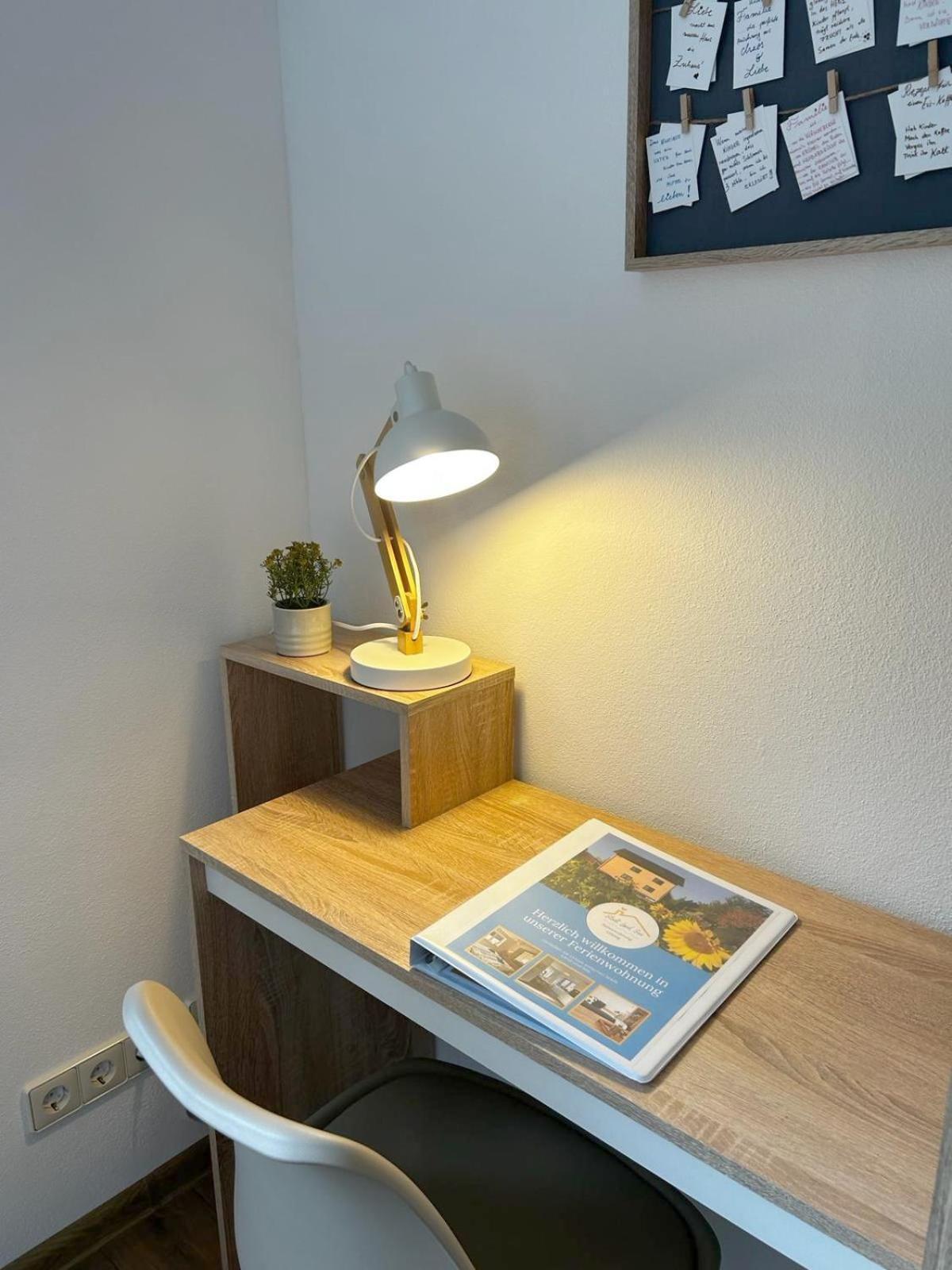 Stadt. Land. See. Ferienwohnung Leipzig Bagian luar foto