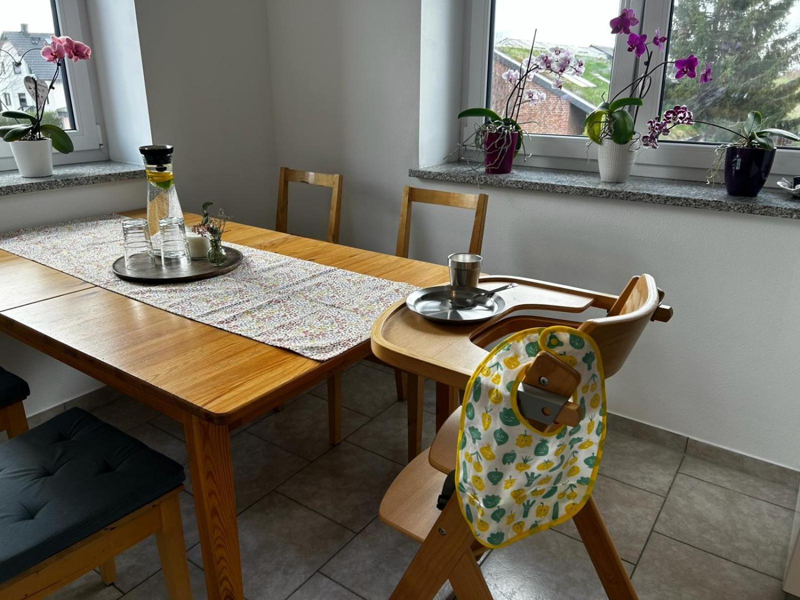 Stadt. Land. See. Ferienwohnung Leipzig Bagian luar foto